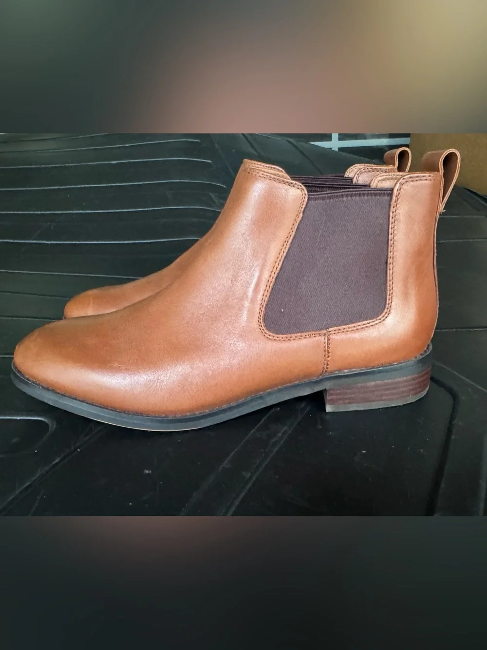 NEW Clarks Men's Brown Leather Chukka Boots